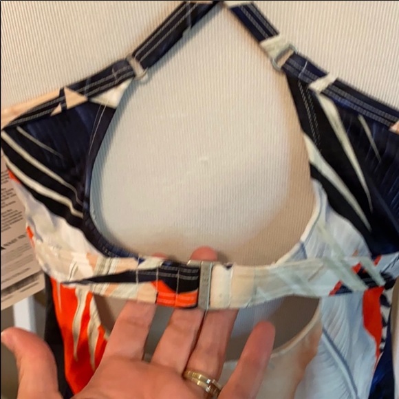 Athleta Tahitian Bra Cup Tankini Top - Picture 7 of 15